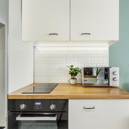 Charming Apartment In The City Center 바르샤바 외부 사진