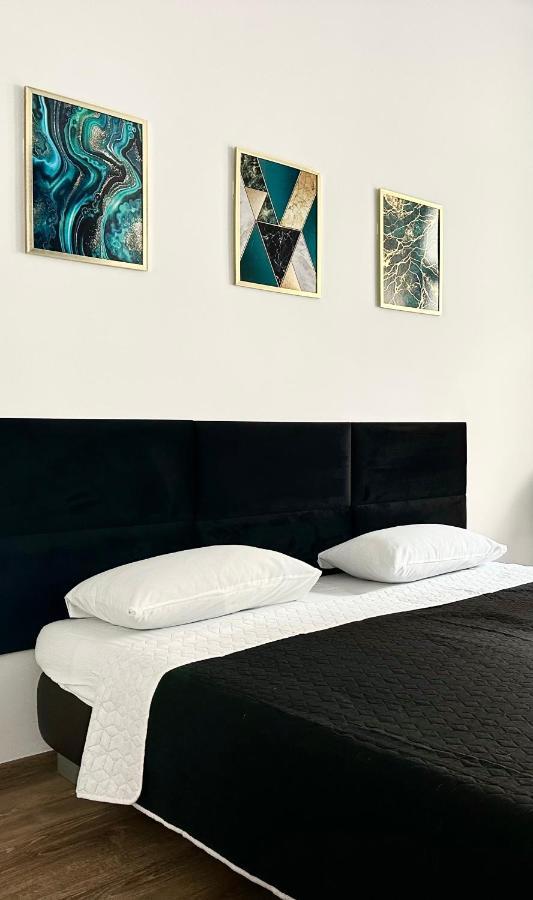 Charming Apartment In The City Center 바르샤바 외부 사진
