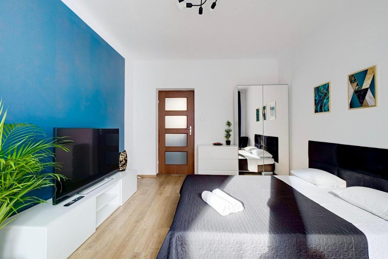 Charming Apartment In The City Center 바르샤바 외부 사진