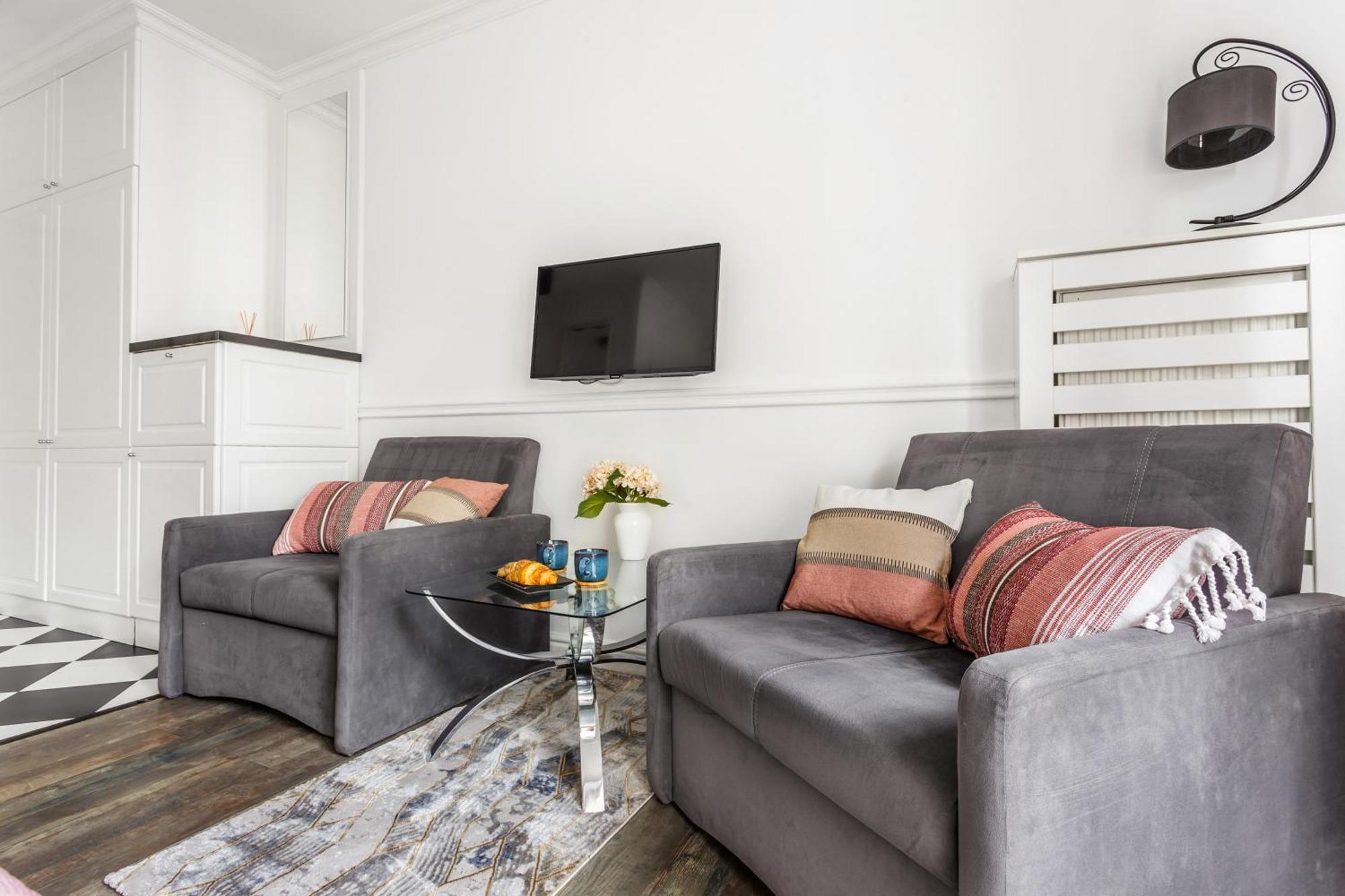 Charming Apartment In The City Center 바르샤바 외부 사진